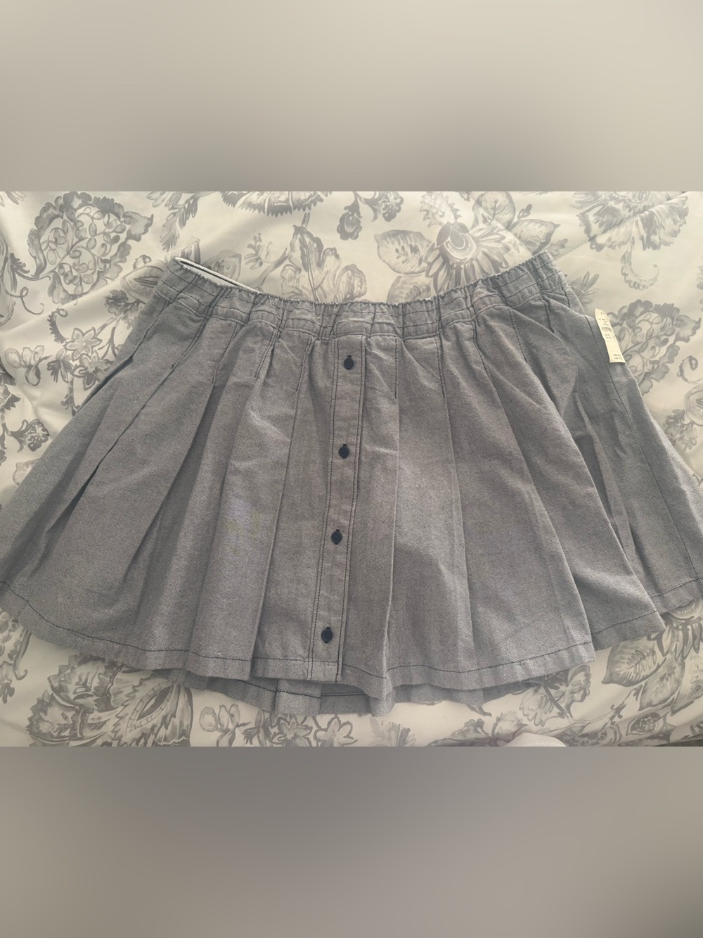 Women's Gray Pleated Button-Front Skort with Elastic Waist